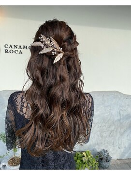 カナモロカ(CANAMO ROCA) お呼ばれヘア ハーフアップアレンジ