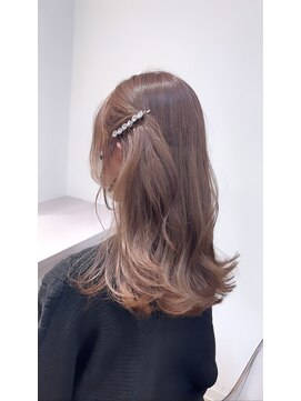 イオエ 梅田(ioe) ニュアンスカラー/グレージュ/ツヤ髪スタイル/髪質改善/縮毛矯正