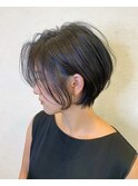 耳掛けショートボブ