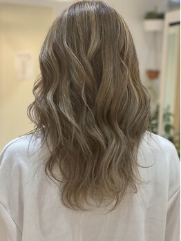 ロア(LOA)の写真/オシャレな空間でリラックスして頂ける様、おもてなしさせて頂きます◇30代40代のライフスタイルに◎