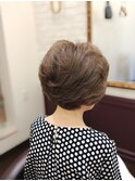 頭頂部・後頭部の丸み出しスタイルショート