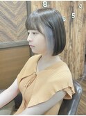【ALBAさわ】プラチナシルバーインナーカラーボブ