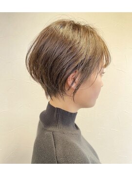 イワッシュ 鶴ヶ峰駅店(IwAsh) 透明感のある大人ショート