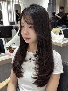 ジーナ 福岡天神(Zina) 《Zina福岡天神》韓国風レイヤーカット