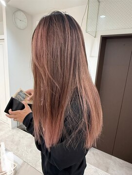 ヴィア 京都烏丸(Via) バレイヤージュ ピンクカラー ハイライト 髪質改善 レイヤー烏丸