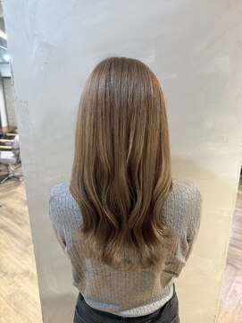 シュリット(schritt) プラチナブロンド ブリーチカラー渋谷 YOSHITAKE