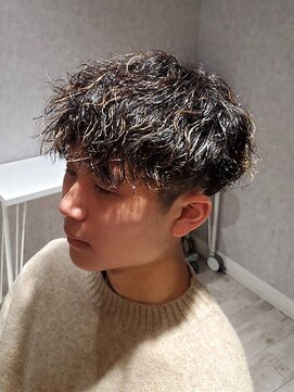 ユナイテッドビューティーウェストコースト(UNITED BEAUTY WEST COAST) メンズカット/ツイストスパイラルパーマ/ツーブロック