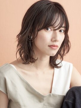 ミンクス 銀座店(MINX) 暗髪をいかす大人ナチュラルミディ #モード#ミニマムボブ