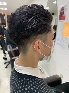 スウィート スウィート Sweet クセ毛も活かして×ツーブロック