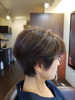 ヘアメイク ビス(Hair Make Bis.) ショートスタイル