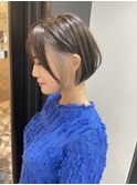 ぱつっとボブ×インナーカラー
