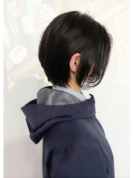 コヨミ(koyomi) 前下がりと束感カワイイショート20代/30代/40代