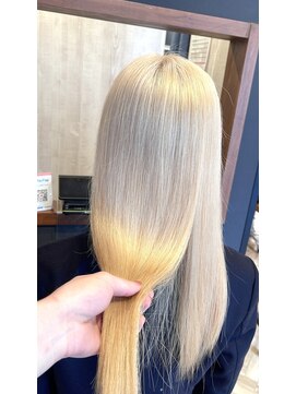 エンカウントバイマハロ 千葉(encount by mahalo) white blond