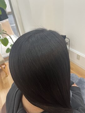 ロケール(locale) 艶髪ストレートヘア