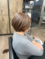 ヴィフ 大船(VIF)&nbsp;バレイヤージュ/ハイライト/ダブルカラー/ケアブリーチ/ボブ