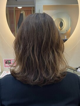 松本平太郎美容室 銀座パートフォー(PART４) シフォンベージュ　◎20代　30代　40代