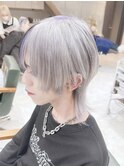 ウルフレイヤー　ウルフカットジェンダーレスホワイトグレージュ