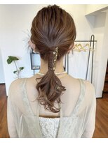 キハコ 豊橋曙店(KIHACO)&nbsp;ローポニーテールアレンジ♪