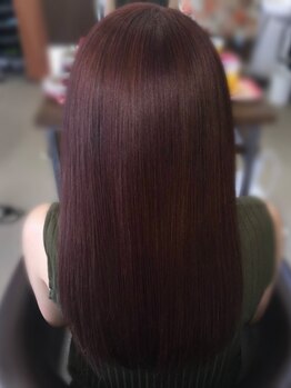 マノアマノデュオ(mano.a.mano Duo)の写真/世代を超えてあらゆる女性にストレートスタイルの可能性を