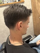 ザ ワルツ(THE Waltz) テーパーフェード ローフェード 刈り上げ フェード