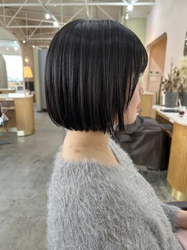 キュオンシア(CUEON. ciea) ミニボブ