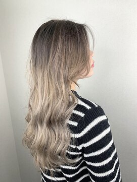 トレヘアー(tRe hair) エアタッチグラデーション グレーシルバー