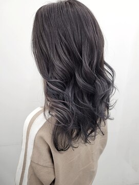 ゴットラトゥール(GOTTO LATOUR) ダークグレージュ外国人風大人可愛いブリーチカラーハイトーン