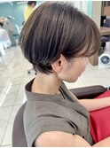 大人可愛い耳掛けショート