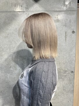 カリーナコークス 原宿 渋谷(Carina COKETH) ケアブリーチボブ/インナーカラー/ダブルカラー/レイヤーカット