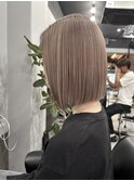 ベージュボブダブルカラーブリーチ30代ハイトーン似合わせヘア