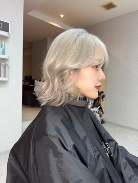 天神美容室 【KASUMI天神美容室】ハイトーン×海外レイヤー