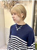 ショートボブ