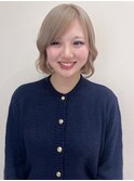 ナチュラルボブ前髪イメチェンミルクティーベージュハイトーン