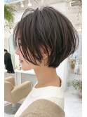 束感ショートボブ