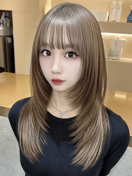 ディーバ 渋谷(D.I.E.V.A) 20代30代40代ミルクティーベージュ顔周りハイレイヤーカット