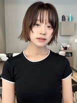 トリッカ シブヤ(TRICCA SHIBUYA)&nbsp;レイヤーカット外はねボブ前髪シースルーバングブラウンベージュ