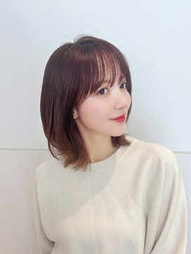 レイヤーボブラベンダーグレージュ