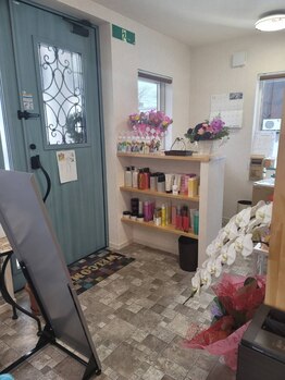 美容室さわいファミリーサロンの写真/カウンセリングから仕上げまで一人が対応するマンツーマン施術なので、ご相談もしやすい環境です◎