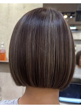 ヨロ 上野(YOLO) ハイライトカラーミルクティーベージュケアブリーチダブルカラー