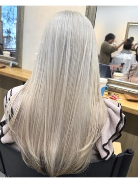 サンドレオ 新宿店(sand Leo) ホワイトシルバー