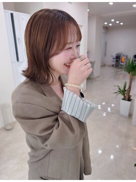 ラナン(Ranun) 外ハネベージュ