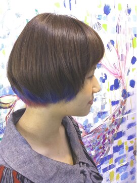 バルテイン(Hair Valtein) インナーブルーボブ