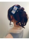 ざっくりルーズポニーテール