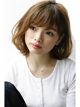 ループス(Roops) 『Roops』平川勇気 耳かけ大人かわいいボブパーマ