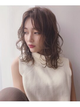 ナトゥーラ 八事店(Natura) 『朝の10分短縮』パーマスタイル前髪センターパート大人キレイ