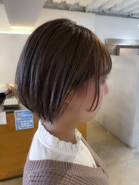 シー(SHE.osu) short bob×blue ash