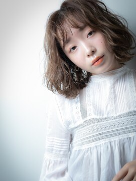 カバーヘア ブリス 上尾西口店(COVER HAIR bliss) グレイアッシュくせ毛風小顔大人ボブパーマ202v上尾10代20代30代