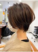 トップもふんわりショートヘア