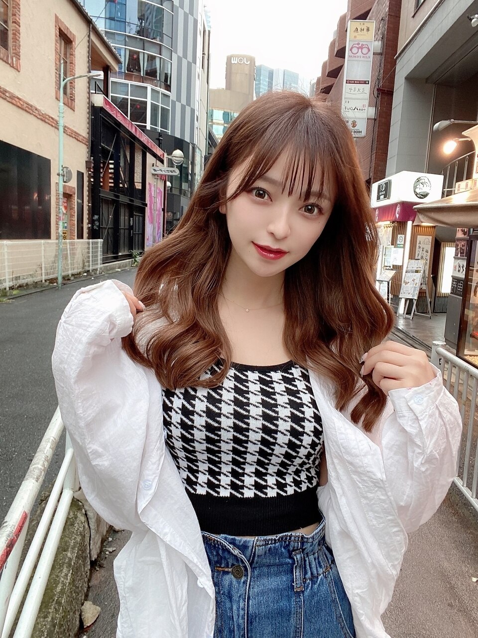 ヘラヘラ三銃士写真集 さおりん