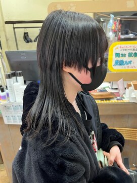 スミ(sumi) ウルフカット/中性ウルフ/レイヤーウルフ/岩田悠